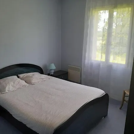 Jolie Maison A La Campagne Avec Jacuzzi