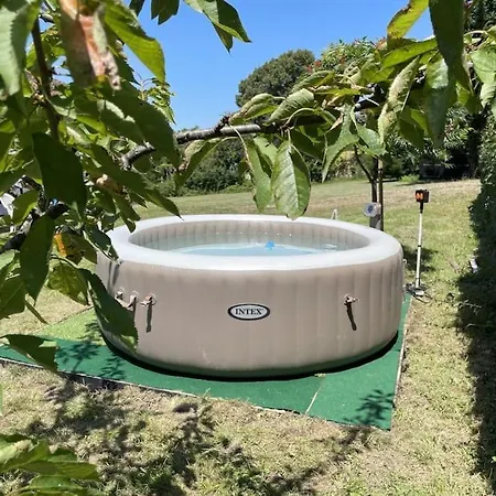 Σπίτι διακοπών Jolie Maison A La Campagne Avec Jacuzzi *
