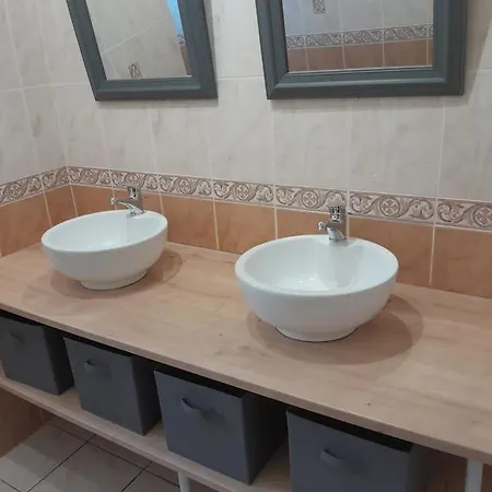 Jolie Maison A La Campagne Avec Jacuzzi *