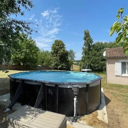 Jolie Maison à La Campagne Avec Et Piscine *